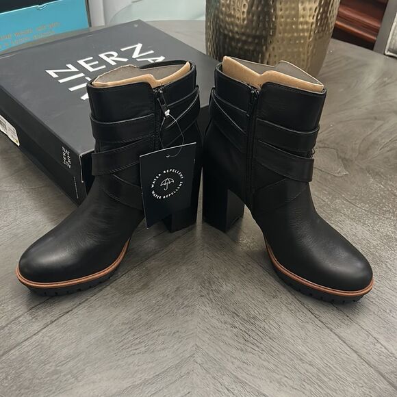 NATURALIZER Lyra Lug Sole Booties (WIDE) - Picture 6 of 11